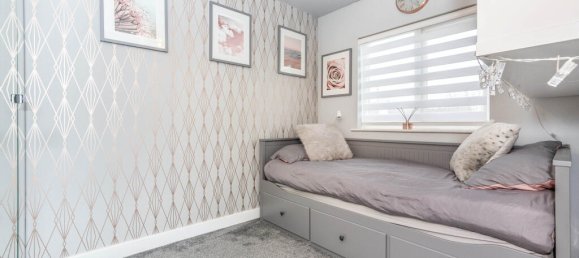 3 bedrooms House in Gravesend, United Kingdom No. 10680 46