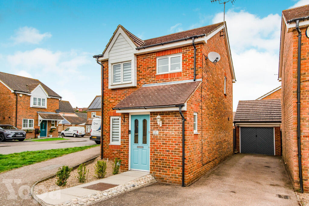 3 bedrooms House in Gravesend, United Kingdom No. 10680