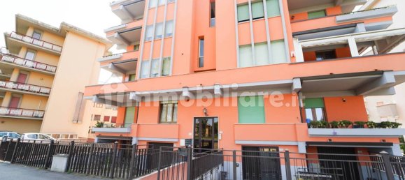 Apartamento de 1 dormitorio en Empoli, Italy No. 374577 22
