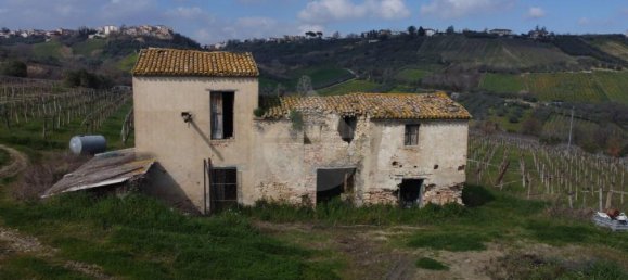 6 rooms House in Frisa, Italy No. 60377 5