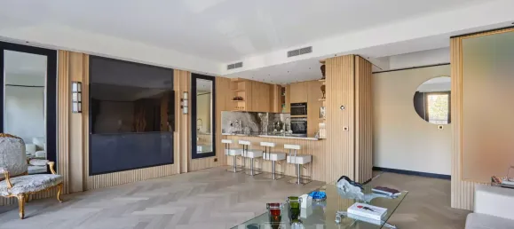 Квартира с 2 спальнями в Париж, Франция № 137587 11