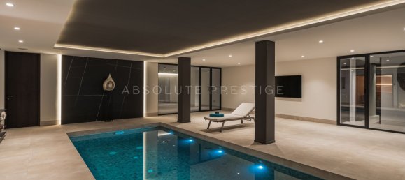 5 bedrooms Villa in Malaga, Spain No. 34037 6