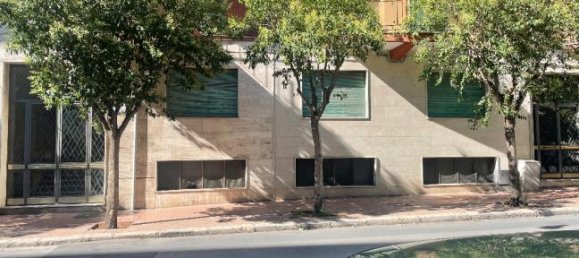 5-Zimmer Wohnung in Taranto, Italy, Nr. 257122 3