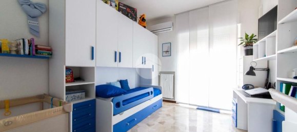 4 rooms Apartment in Cesano Boscone, Italy No. 314149 33