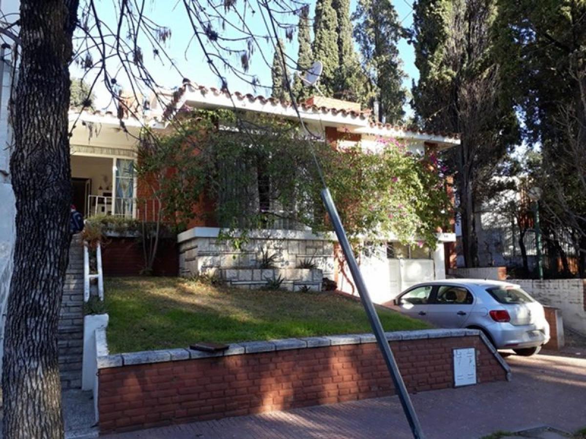 3 bedrooms House in Cordoba, Argentina No. 60629