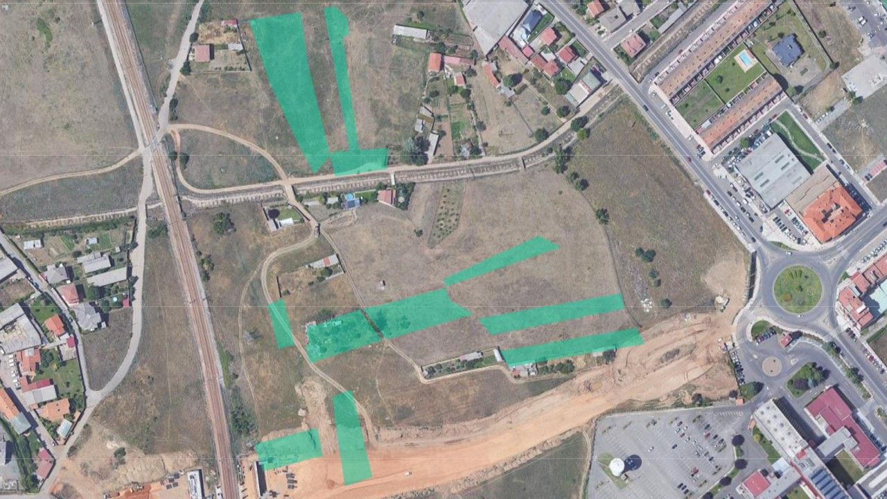 1565m² Land in San Andres del Rabanedo, Spain No. 84791