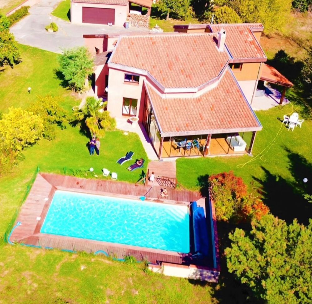 5 bedrooms Villa in Haute-Garonne, France No. 285690