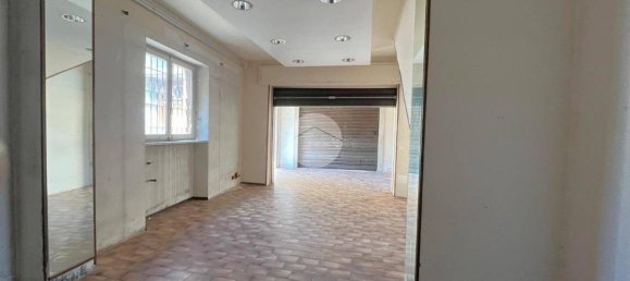 Imóvel comercial em Desenzano del Garda, Italy 90 m² N.º 264155 3