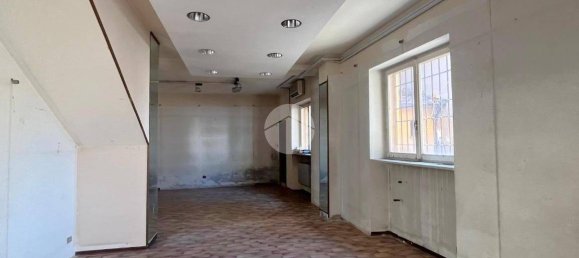 Imóvel comercial em Desenzano del Garda, Italy 90 m² N.º 264155 4