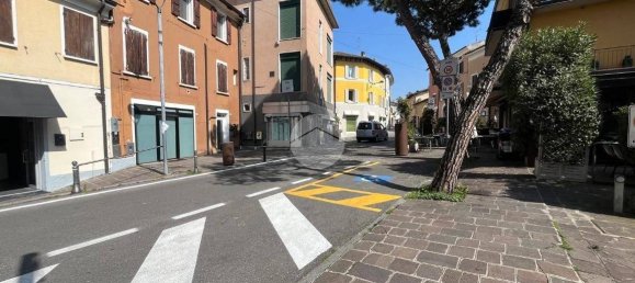 Imóvel comercial em Desenzano del Garda, Italy 90 m² N.º 264155 2