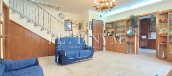 3 غرف نوم شقة في San Giovanni Rotondo, Italy رقم 191879 6