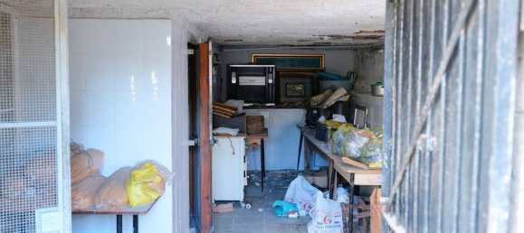 6 bedrooms House in Torre del Greco, Italy No. 324233 17