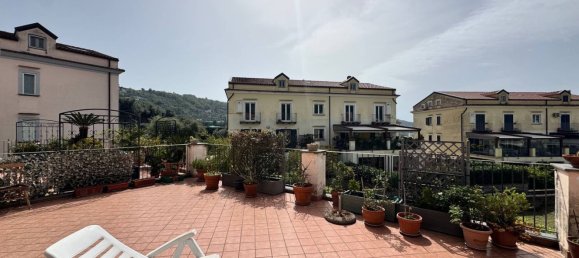 4 bedrooms Apartment in Piano di Sorrento, Italy No. 357520 4