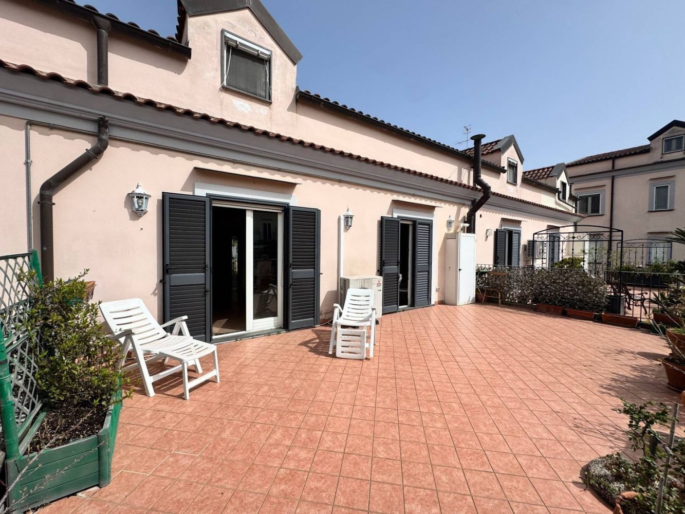 4 bedrooms Apartment in Piano di Sorrento, Italy No. 357520
