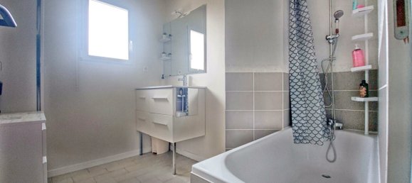 Дом с 3 спальнями в Ле Лору-Боттеро, Франция № 99387 10