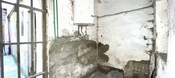 3 rooms Commercial property in Castelfranco di Sotto, Italy No. 22019 3