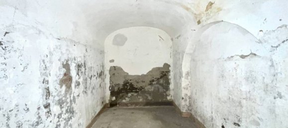 3 rooms Commercial property in Castelfranco di Sotto, Italy No. 22019 2