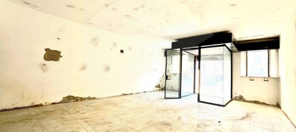 3 rooms Commercial property in Castelfranco di Sotto, Italy No. 22019 6