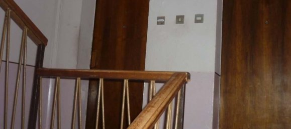 3 rooms Apartment in Mantua, Italy No. 298741 9