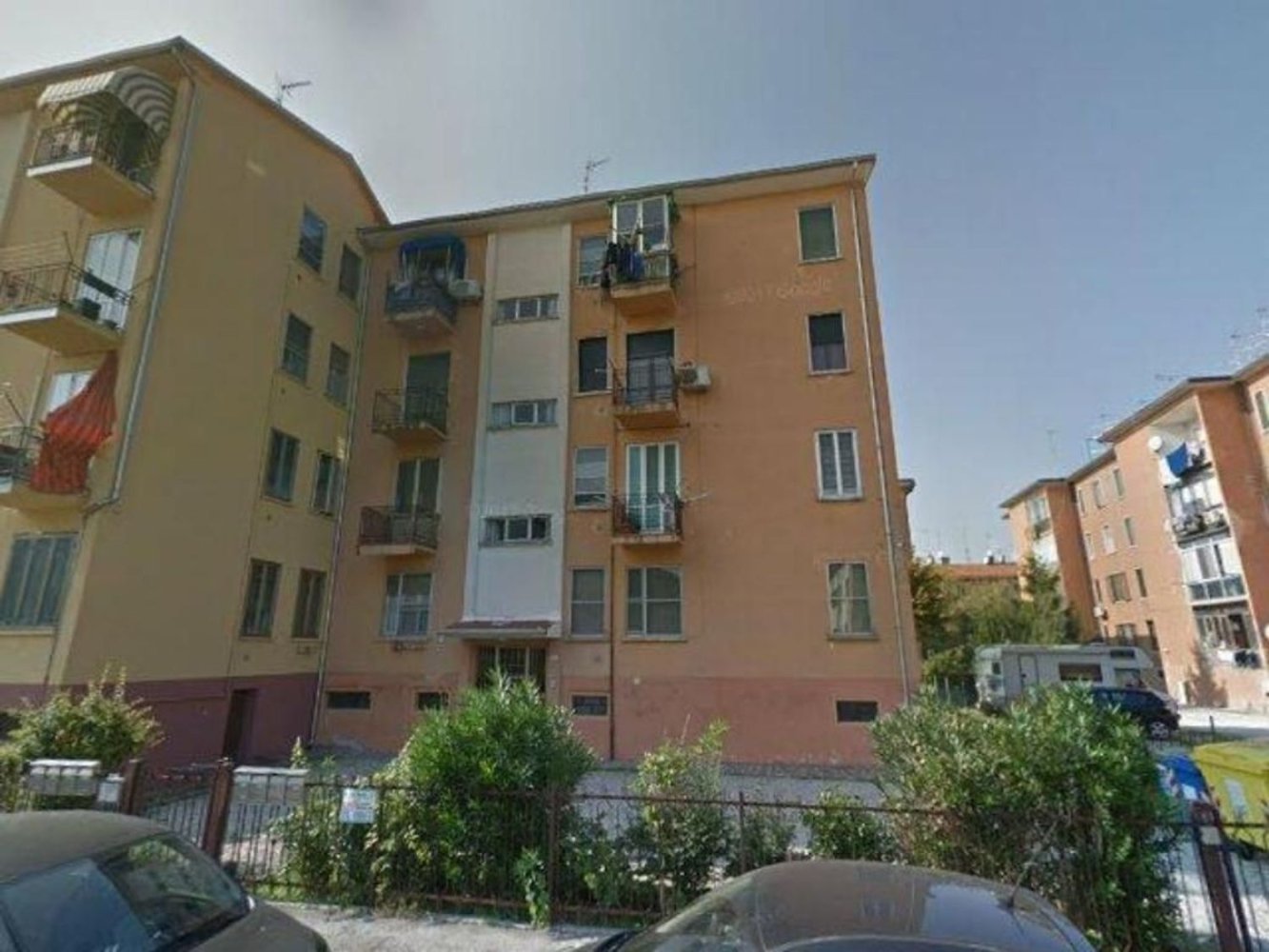 3 rooms Apartment in Mantua, Italy No. 298741