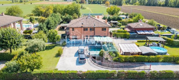 Квартира с 3 комнатами в Кастеназо, Италия № 275841 39