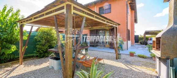 Квартира с 3 комнатами в Кастеназо, Италия № 275841 7