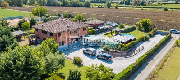 Квартира с 3 комнатами в Кастеназо, Италия № 275841 2