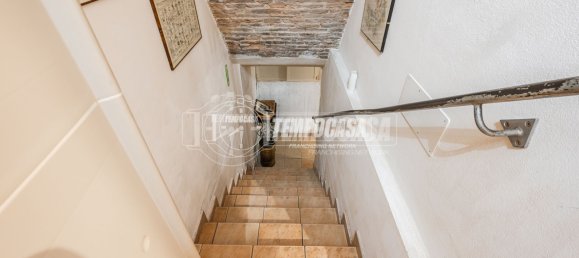 Квартира с 3 комнатами в Кастеназо, Италия № 275841 10