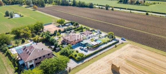 Квартира с 3 комнатами в Кастеназо, Италия № 275841 46