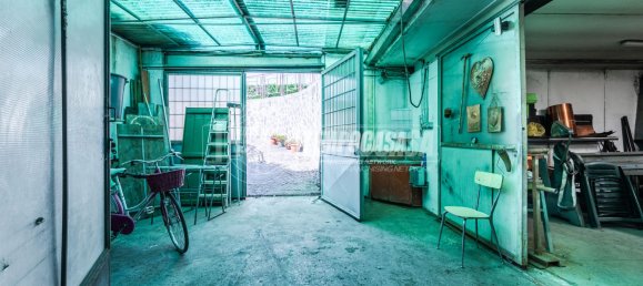 Квартира с 3 комнатами в Кастеназо, Италия № 275841 12