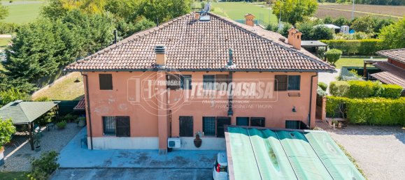 Квартира с 3 комнатами в Кастеназо, Италия № 275841 34