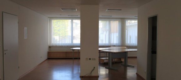 Oficina de 2 habitaciónes en Bregenz, Austria No. 141692 3