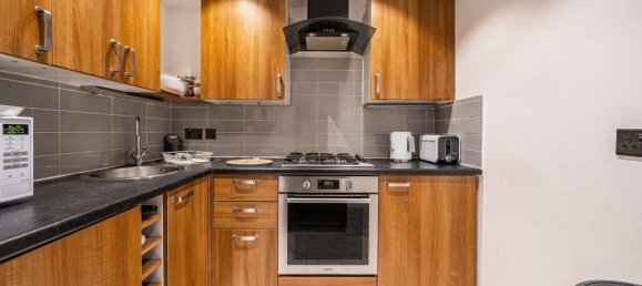 2 bedrooms Apartment in London, United Kingdom No. 7716 3