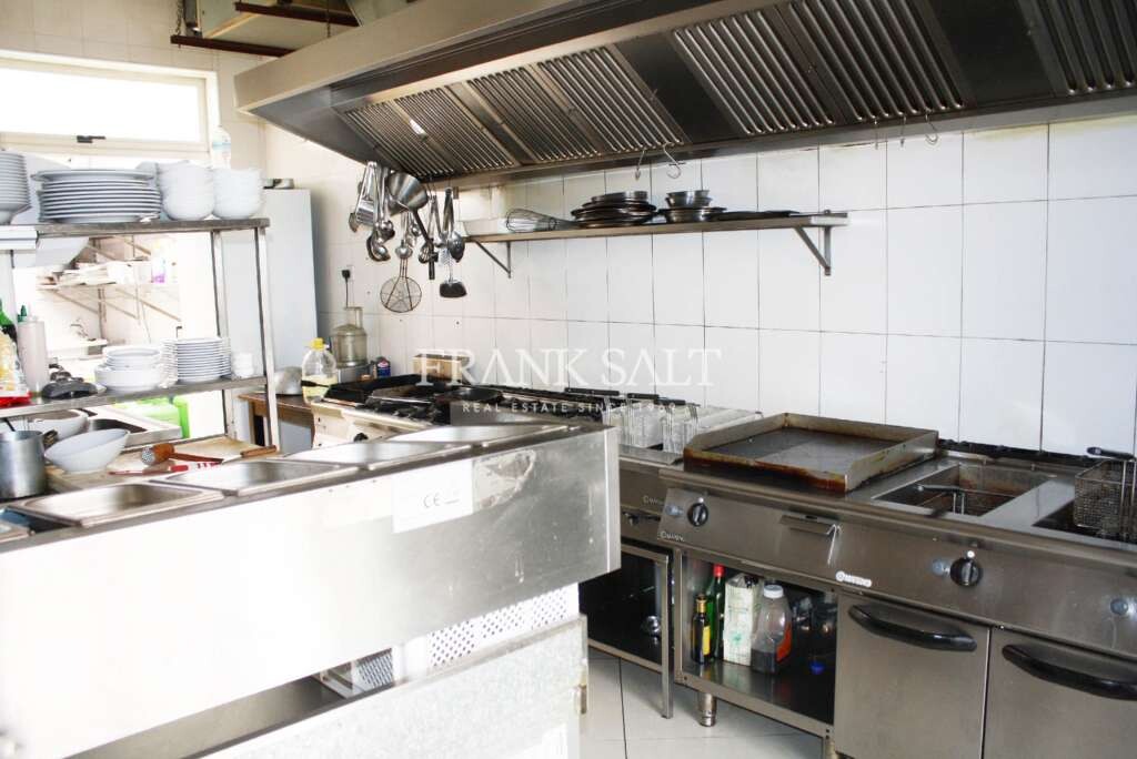 110m² Cafe / restaurant in Birzebbuga, Malta No. 12008