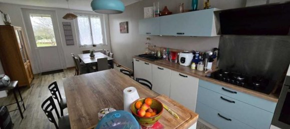 3 bedrooms House in Chatellerault, France No. 192529 2