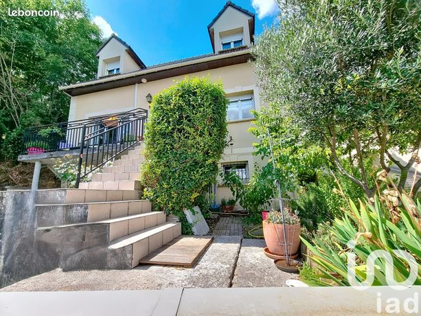 3 bedrooms House in Athis-Mons, France No. 310963