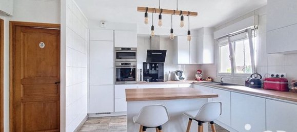 3 bedrooms House in Athis-Mons, France No. 310963 4