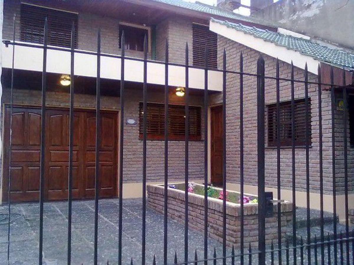 Casa T5 em Lanus, Argentina N.º 59011