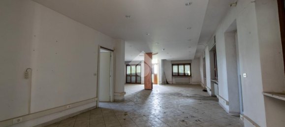 Almacén de 9 habitaciónes en San Giorgio Monferrato, Italy No. 287973 19