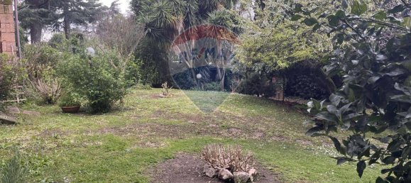 5 rooms Apartment in Rome, Italy No. 136219 31