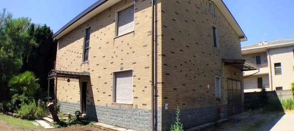 2 bedrooms Villa in Rovellasca, Italy No. 263505 2