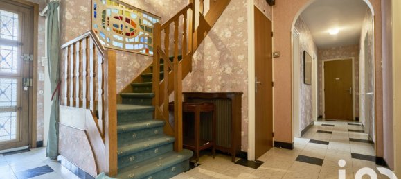 8 bedrooms Villa in Lezennes, France No. 257007 11