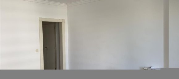 4 bedrooms Apartment in Porto, Portugal No. 79318 3