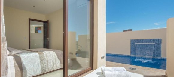 3 bedrooms Penthouse in Estepona, Spain No. 44041 19