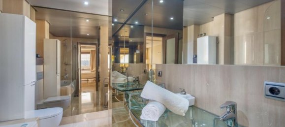 3 bedrooms Penthouse in Estepona, Spain No. 44041 6