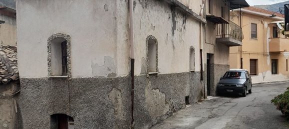 7 rooms House in Reggio Calabria, Italy No. 284042 9