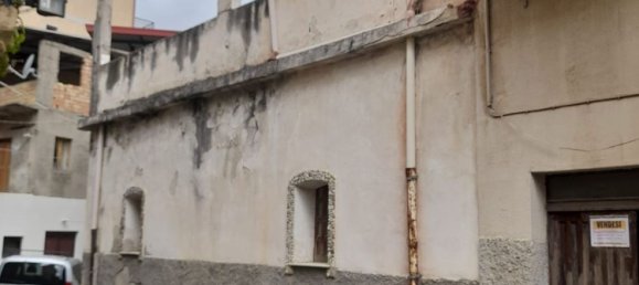 7 rooms House in Reggio Calabria, Italy No. 284042 8