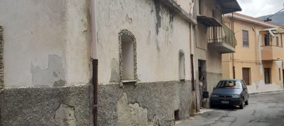 7 rooms House in Reggio Calabria, Italy No. 284042 7