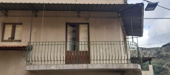 7 rooms House in Reggio Calabria, Italy No. 284042 10
