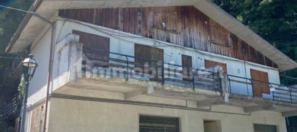 2 bedrooms Apartment in Sant'Eufemia a Maiella, Italy No. 206037 2